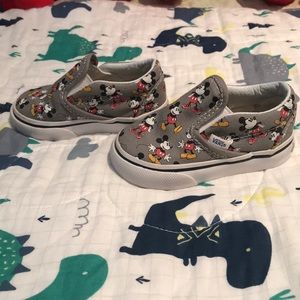 Vans (Mickey Mouse)